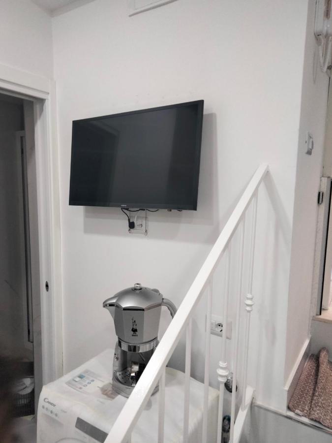 Casa Luisa Apartment Наполи Екстериор снимка
